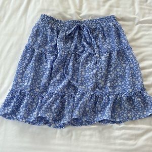 Women’s M skirt